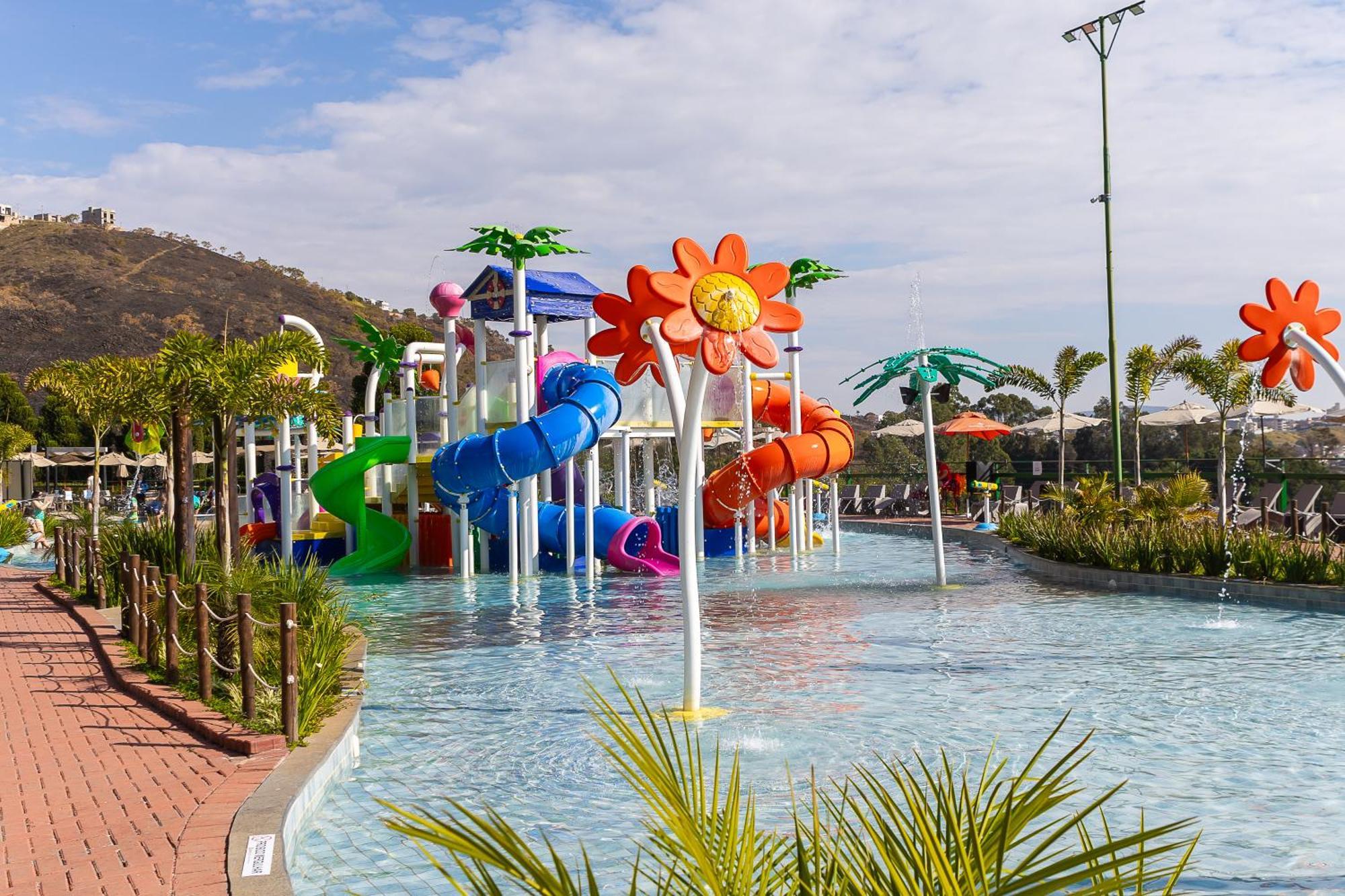 Hotel Golden Park All Inclusive Pocos De Caldas By Nacional Inn Luaran gambar Splash Island